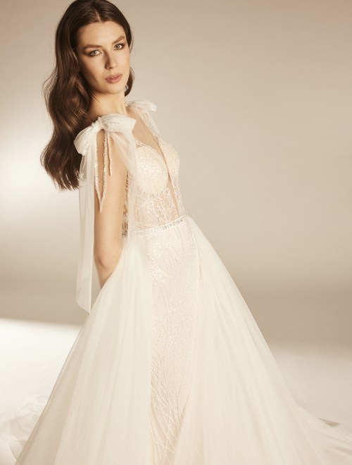 https://elisebride.ro/images/stories/virtuemart/product/HALLIE 2.jpg